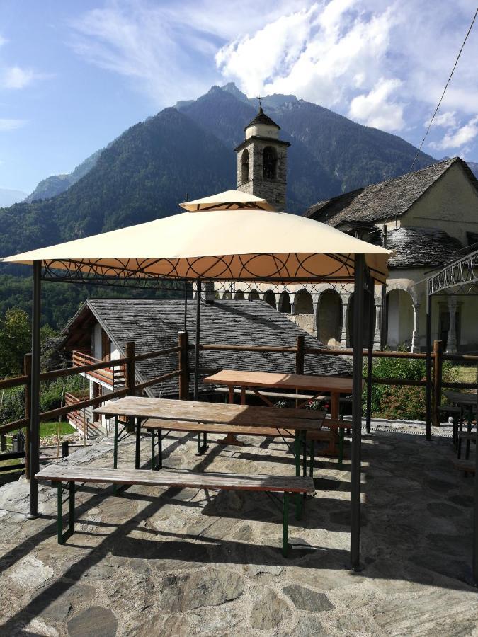 Rifugio Monte Zeus Hotel Baceno Exterior photo